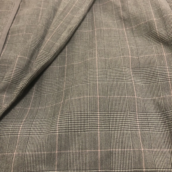 Dynamite Glen Plaid Light Topper/Cardigan - Picture 2 of 4